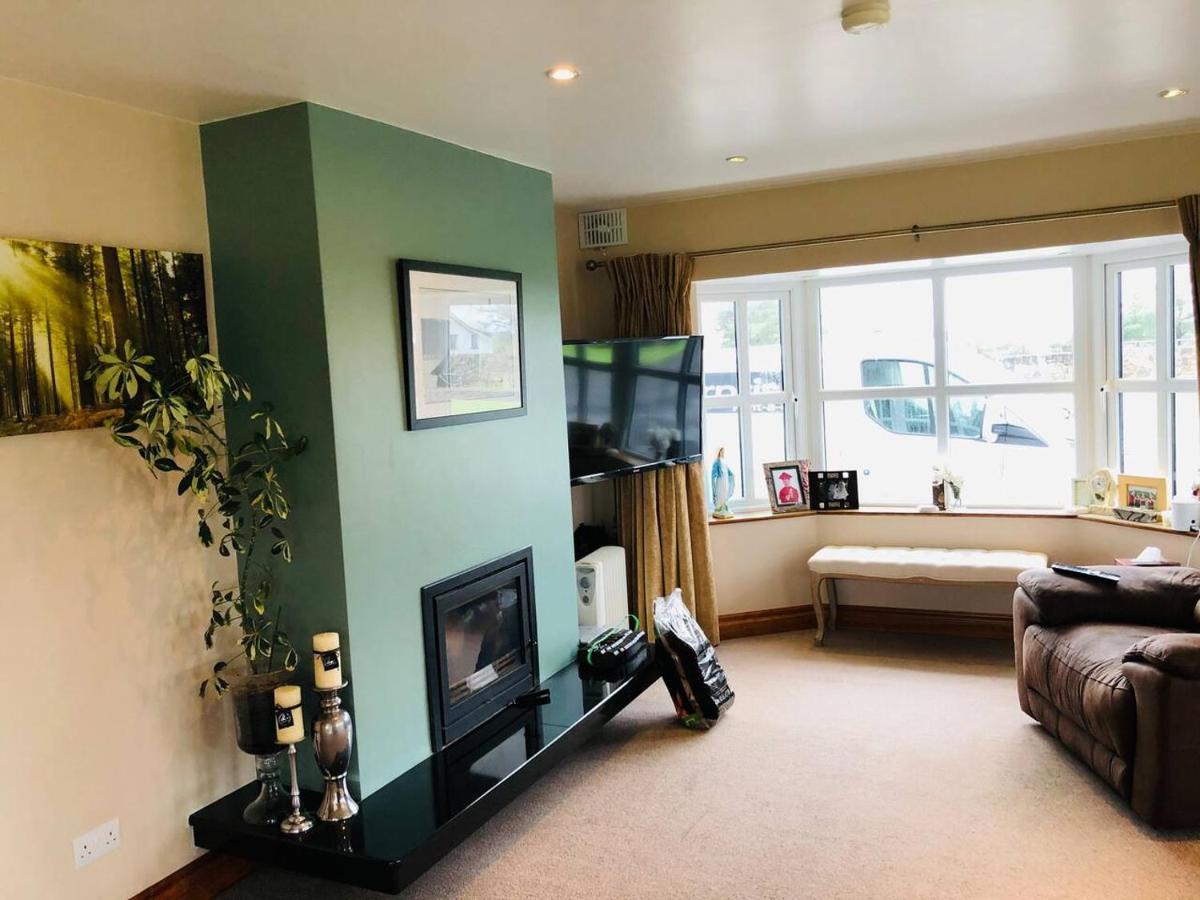 Connemara. 3 Bedroom, 8 Bed, Holiday Home Galway Eksteriør billede