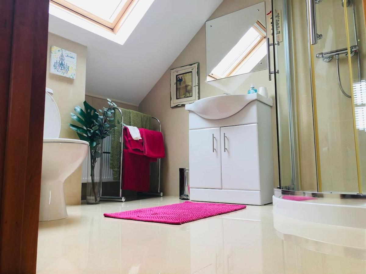 Connemara. 3 Bedroom, 8 Bed, Holiday Home Galway Eksteriør billede