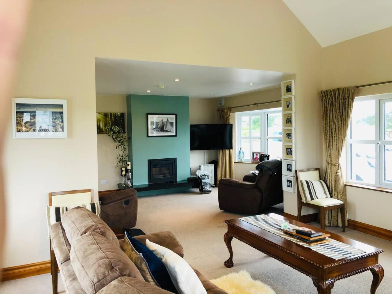 Connemara. 3 Bedroom, 8 Bed, Holiday Home Galway Eksteriør billede