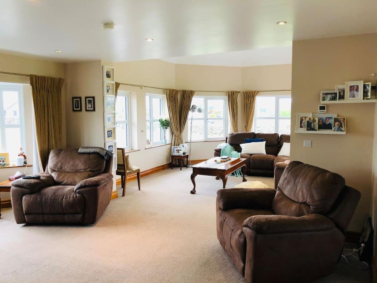 Connemara. 3 Bedroom, 8 Bed, Holiday Home Galway Eksteriør billede